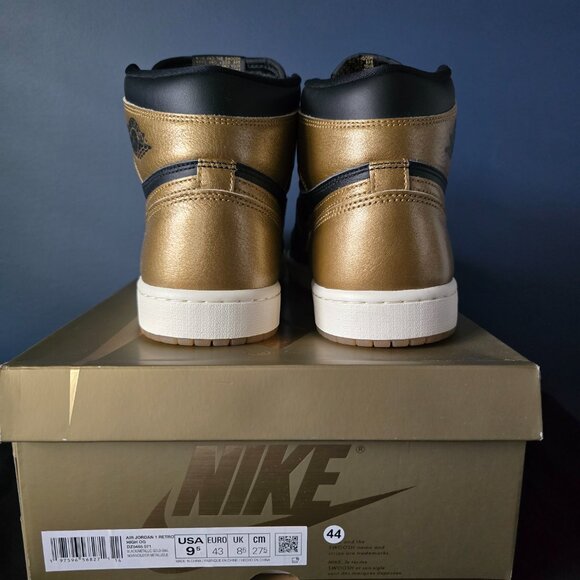 Air Jordan 1 Retro OG High Black Gold Size 9.5 - Picture 3 of 5